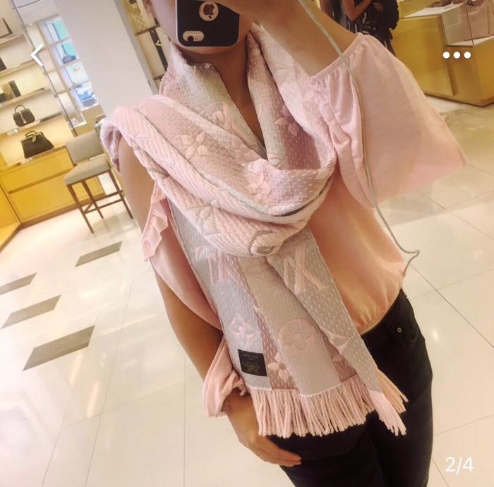 Louis Vuitton Scarf LV00154